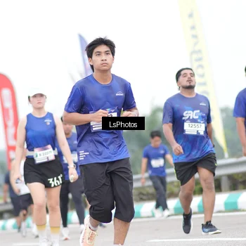 Runner Photo 7391073