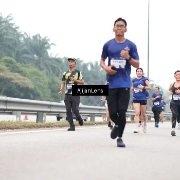 Runner Photo 7391088