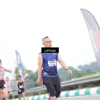 Runner Photo 7391089