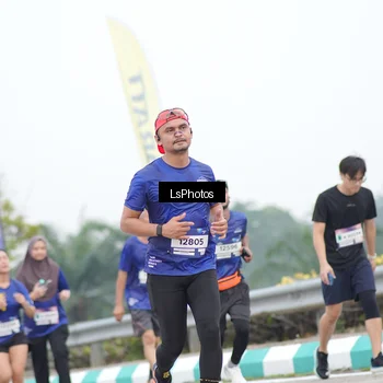 Runner Photo 7391110