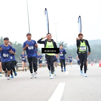 Runner Photo 7391122