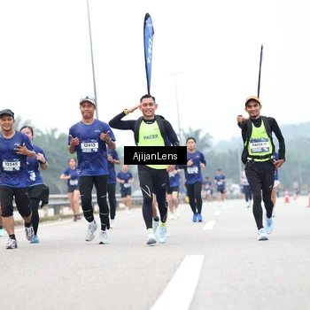 Runner Photo 7391123