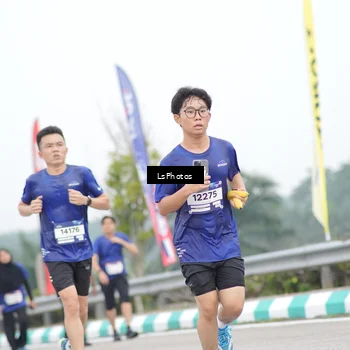 Runner Photo 7391218