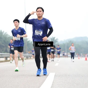 Runner Photo 7391235