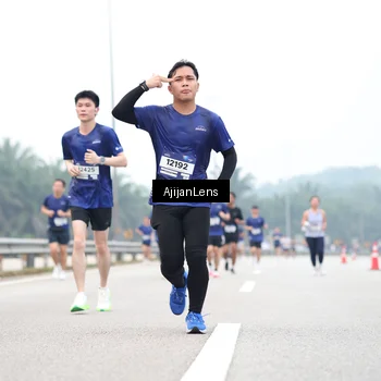 Runner Photo 7391240