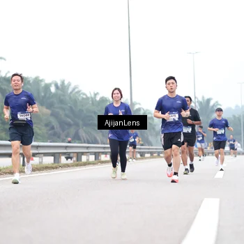 Runner Photo 7391309