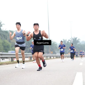 Runner Photo 7391353