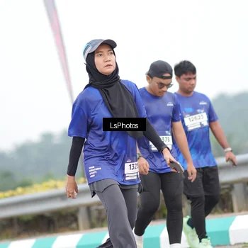Runner Photo 7391409