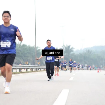 Runner Photo 7391449