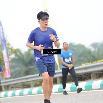 Runner Photo 7391465