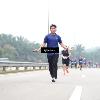 Runner Photo 7391490