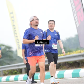 Runner Photo 7391532