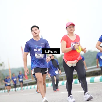 Runner Photo 7391550