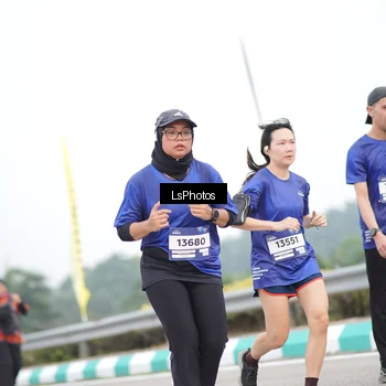 Runner Photo 7391600