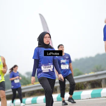 Runner Photo 7391654
