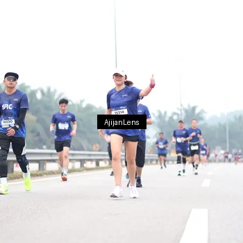 Runner Photo 7391659