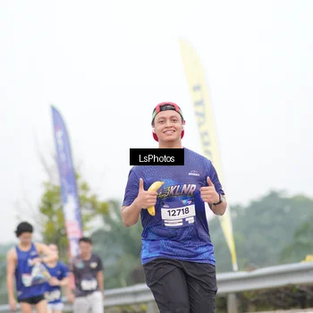 Runner Photo 7391663