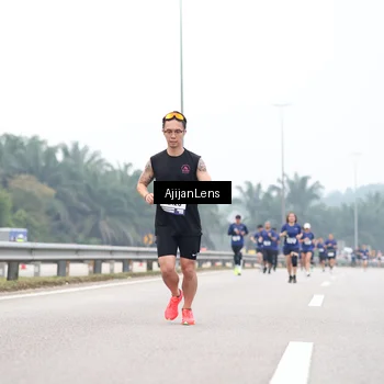 Runner Photo 7391692