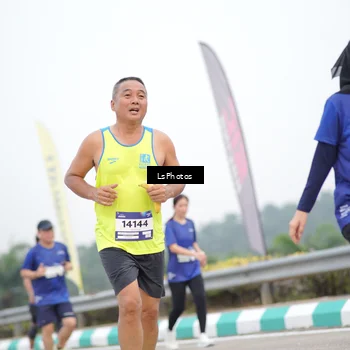 Runner Photo 7391700