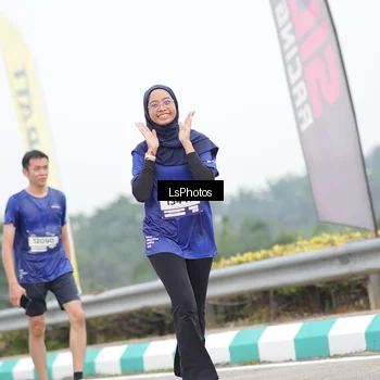 Runner Photo 7391709