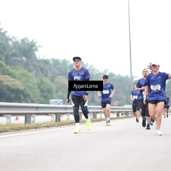 Runner Photo 7391749