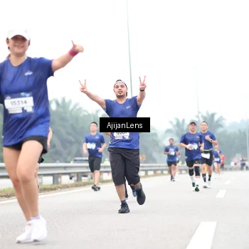 Runner Photo 7391757