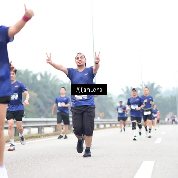 Runner Photo 7391790