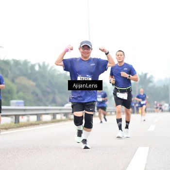 Runner Photo 7391868