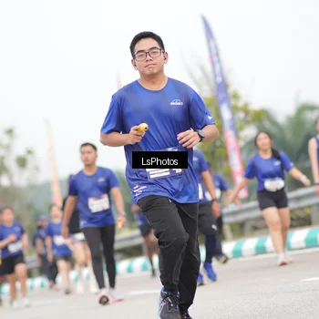 Runner Photo 7391904