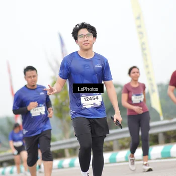 Runner Photo 7391908