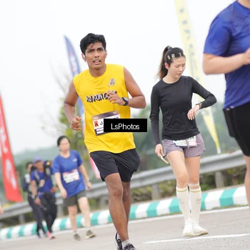 Runner Photo 7391913