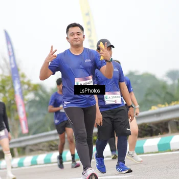 Runner Photo 7391918