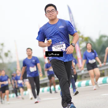 Runner Photo 7391946