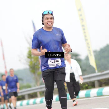 Runner Photo 7391952