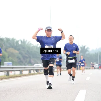Runner Photo 7391959