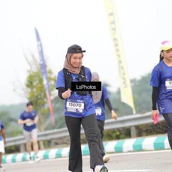Runner Photo 7392009