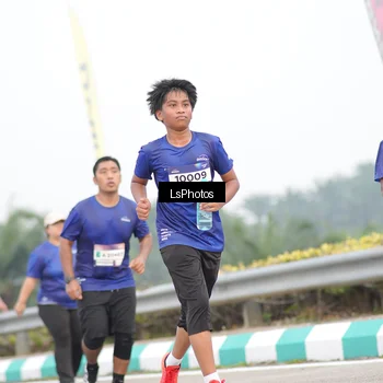 Runner Photo 7392016