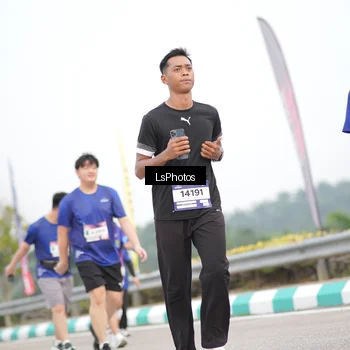 Runner Photo 7392028