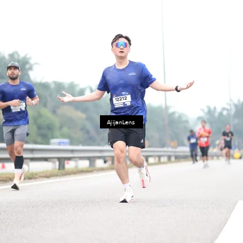 Runner Photo 7392036