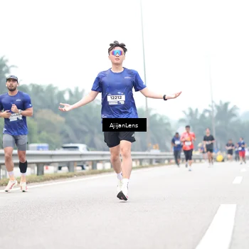 Runner Photo 7392048