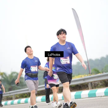 Runner Photo 7392050