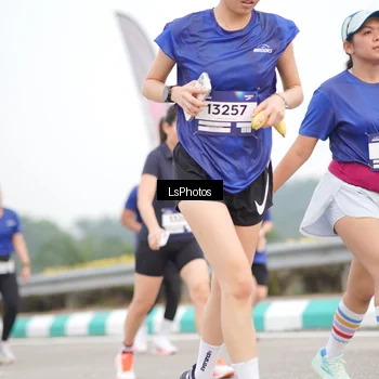 Runner Photo 7392064