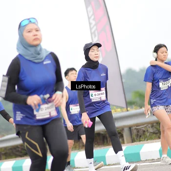 Runner Photo 7392098