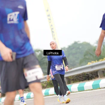 Runner Photo 7392099