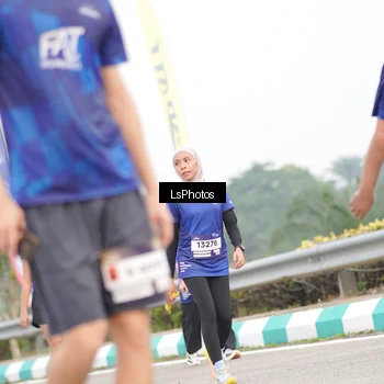 Runner Photo 7392103