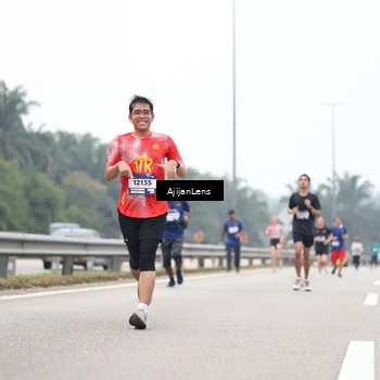Runner Photo 7392114