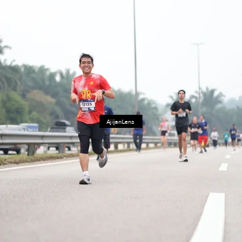 Runner Photo 7392118