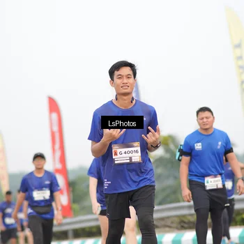 Runner Photo 7392134