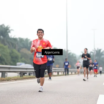 Runner Photo 7392146
