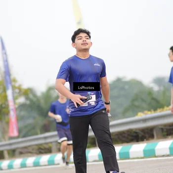 Runner Photo 7392159